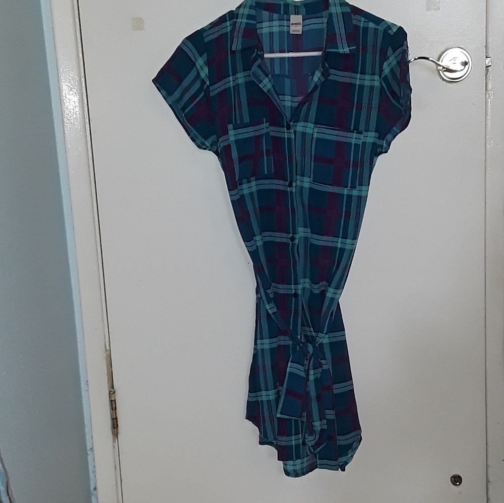 Plaid short-sleeve dress